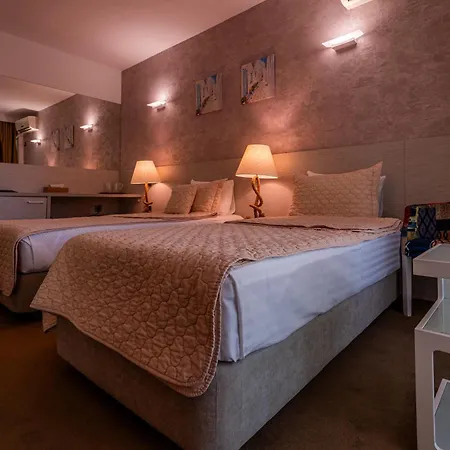 Alcor Hotel 4*